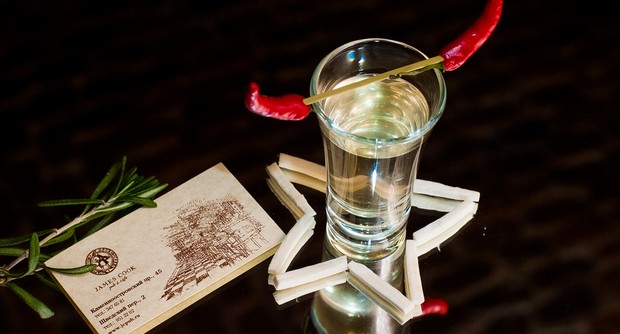 23 февраля - угощайте мужчин стейками в James Cook. Рестораны Санкт-Петербурга