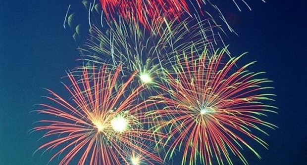 Смотрите праздничный салют в ресторане "Океан". Рестораны Санкт-Петербурга