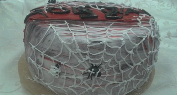 Торт в 4D. Молодоженам скидки в ресторане Stage Illusions. Рестораны Санкт-Петербурга