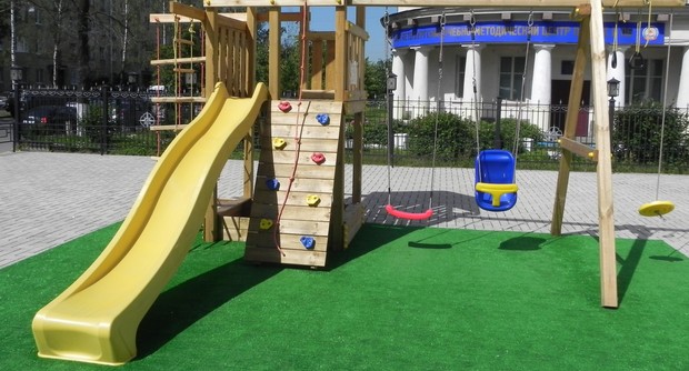 Летняя терраса кафе "ШокоЛандия". Рестораны Санкт-Петербурга